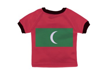 Beyaz arka plan üzerinde izole Maldivler bayrağı ile küçük gömlek