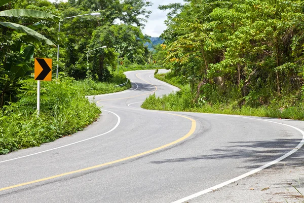 Estrada curva — Fotografia de Stock