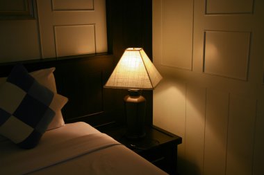 Hotel Bed ve gece masa