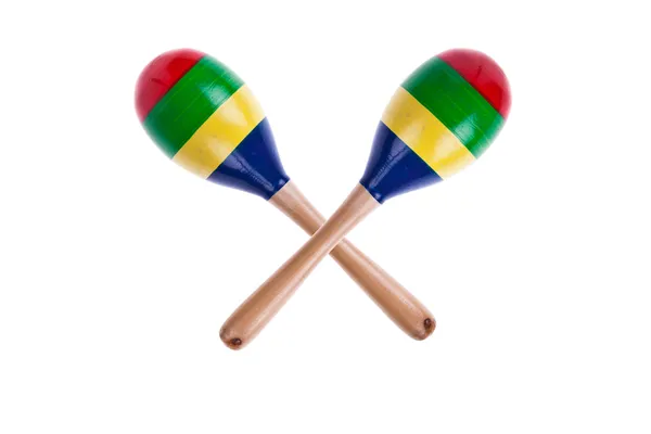 Paire de maracas en bois coloré isolé sur fond blanc — Photo