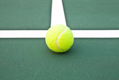 Topla tenis kortu