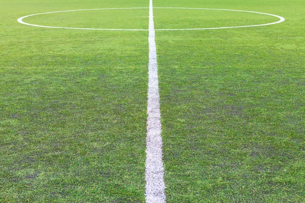 Středové čáry na fotbalovém hřišti — Stock fotografie