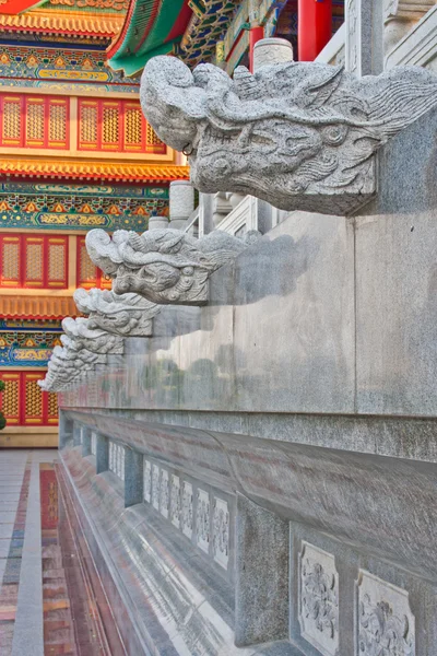 Corridor dans le temple chinois — Photo