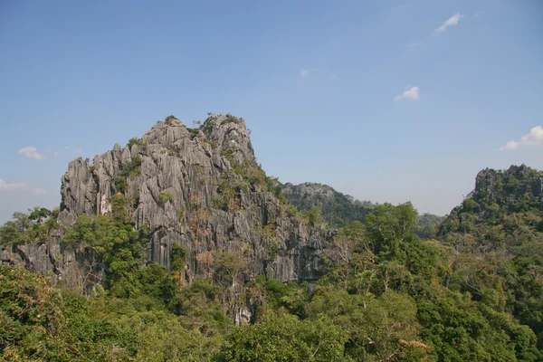 Rock berg in thailand — Stockfoto