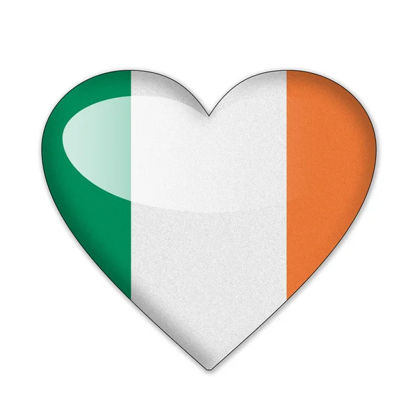 Flaga Irlandii w kształcie serca, na białym tle — Zdjęcie stockowe