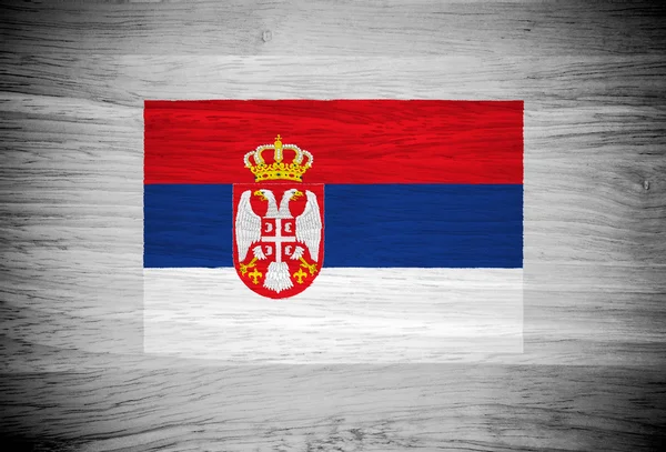 Vlajka Srbska na texturu dřeva — Stock fotografie