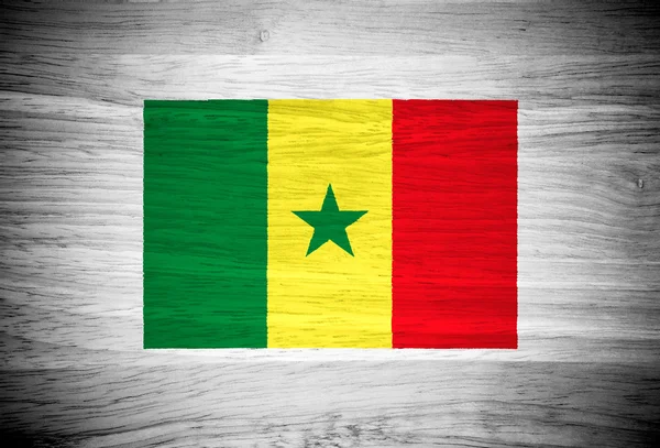 Drapeau Sénégal sur texture bois — Photo