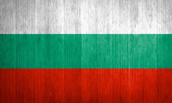 Bulgaria Bandera sobre fondo de madera — Foto de Stock