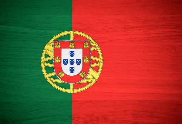 Bandera de Portugal sobre textura de madera — Foto de Stock