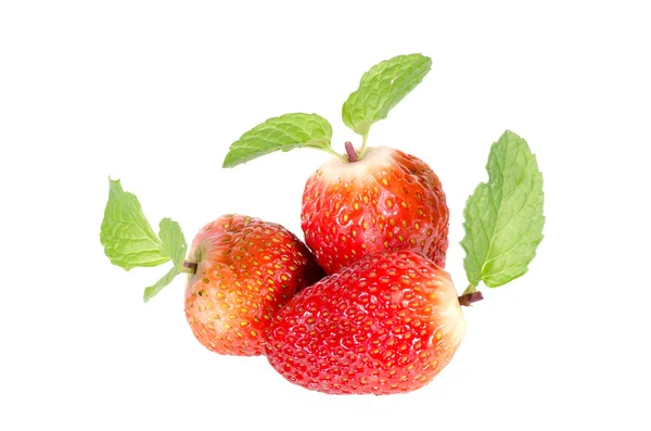 Erdbeeren. Isoliert auf weißem Hintergrund. — Stockfoto