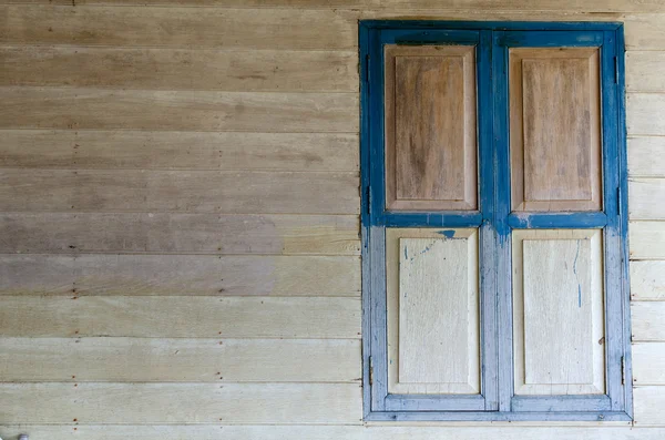 Holzfenster. — Stockfoto