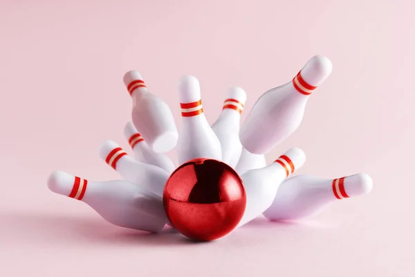 Bowling Strike Hit Pastel Pink Background Minimal Concept Success Win — Stock Photo, Image