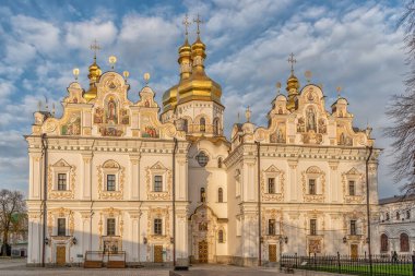 Kiev Pechersk Lavra 'daki Katedral Kyiv, Ukrayna' daki Kiev Manastırı.