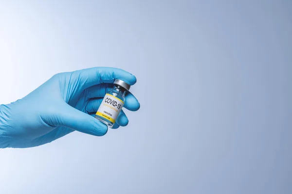 Doctor Blue Latex Gloves Holding Glass Vial Medicine Vaccination Immunization —  Fotos de Stock