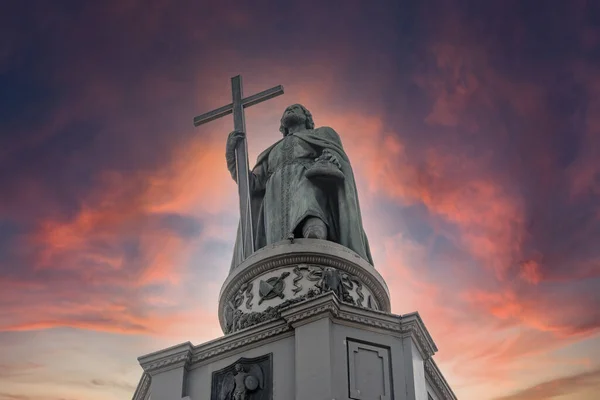 View Volodymyr Great Monument Historical Statue Dramatic Sky Background Kyiv — 스톡 사진