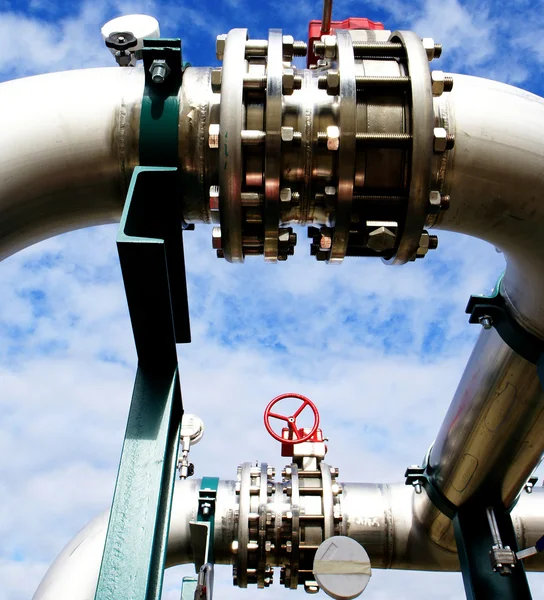 Industrial zone, Steel pipelines and cables in blue tones — Stock Photo, Image