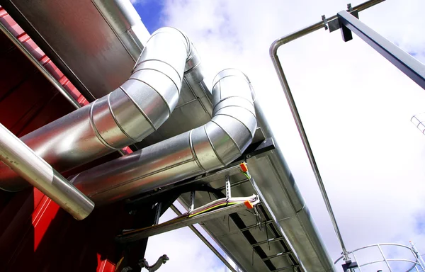 Industrial zone, Steel equipment against blue sky — Stock Photo, Image