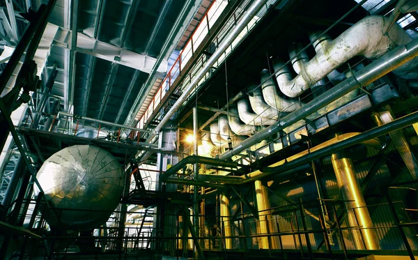 Industrial zone, Steel pipelines and cables — Stock Photo, Image