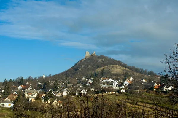 Blick auf die Burg szigliget — Stockfoto