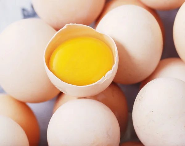 Open eggs — Stock Photo, Image