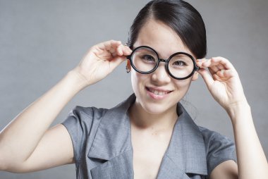 düşüncede genç kadın