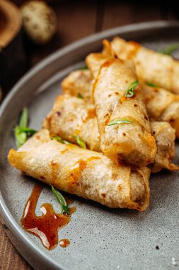 Türk purosu soslu borulardan sarma