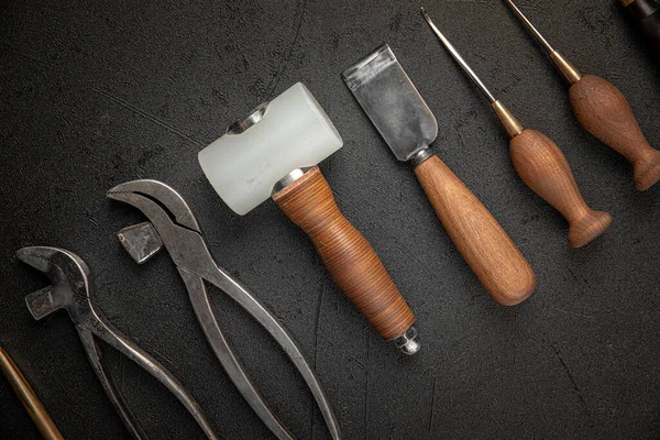 Sats av läder hantverk skomakare verktyg — Stockfoto