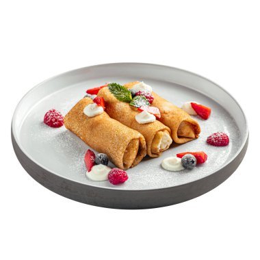 İzole edilmiş porsiyon doldurulmuş Rus gözlemesi.