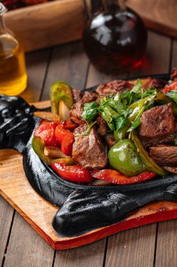 Asya rostosu sebzeli et.