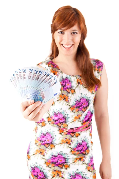 Euro para birimi notları gösteren mutlu bir kadın — Stok fotoğraf