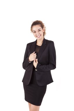 gülümseyen kadın ok işareti yapıyor