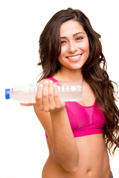 Atrakcyjny fitness kobieta trzyma butelkę wody — Zdjęcie stockowe