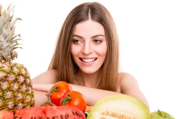 Mujer con verduras y frutas —  Fotos de Stock