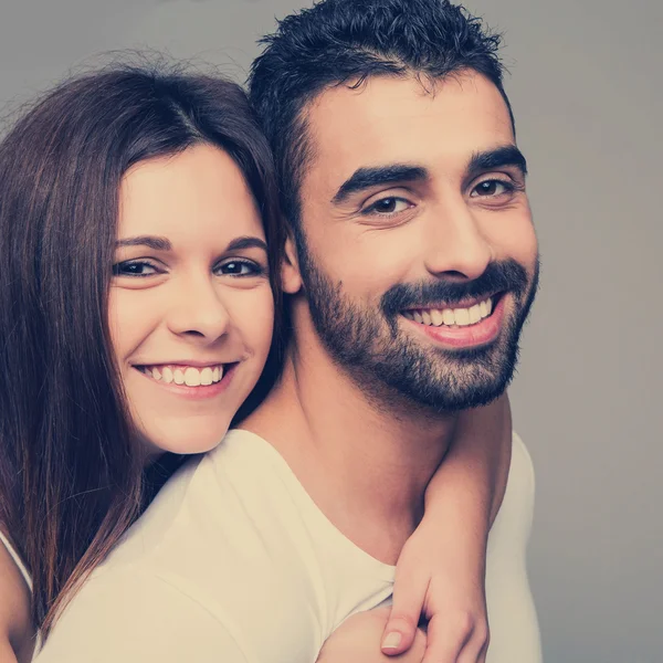 Retrato de una pareja divertida — Foto de Stock