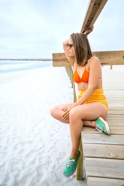 Retrato de niña en la playa —  Fotos de Stock