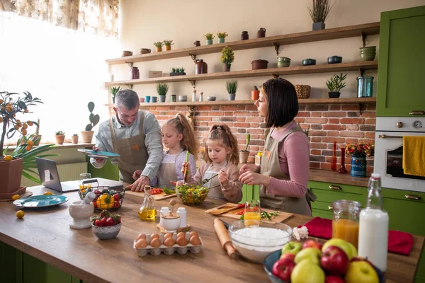 Family Time Parents Daughters Modern Rustic Kitchen Preparing Healthy Dinner — Stock Photo, Image