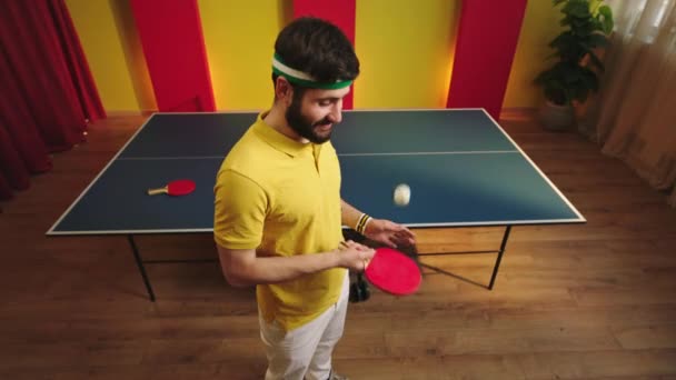 Beau Jeune Homme Ping Pong Joueur Attraper Frapper Balle Avec — Video