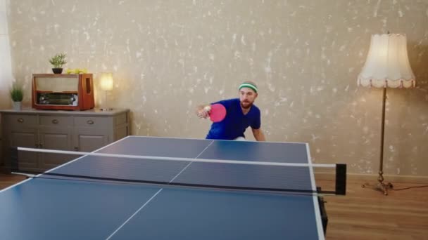 Good Looking Man Playing Very Concentrated Ping Pong Table Tennis — Vídeo de Stock