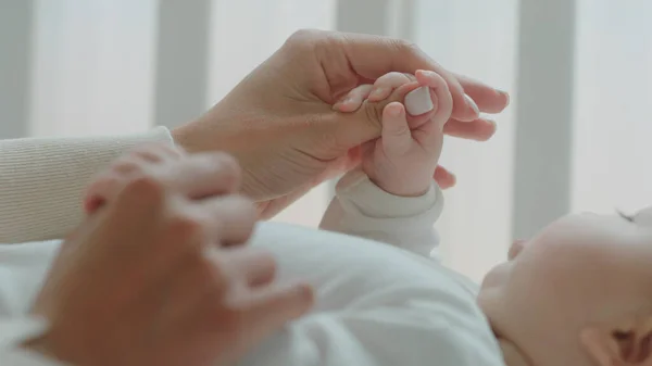 Maternity Childhood Concept Front Camera Closeup Young Mother Hands Playing — Stockfoto