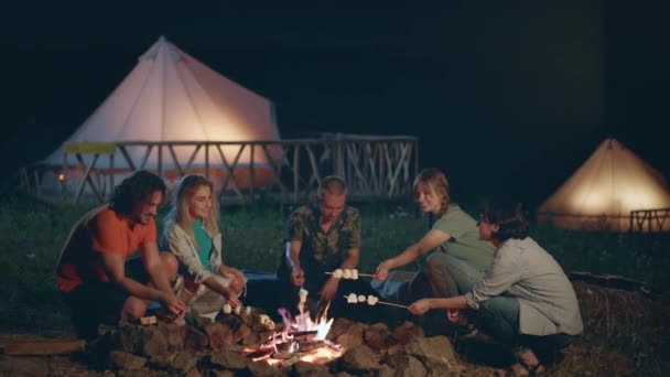 Night Time Middle Nature Campsite Group Very Charismatic Funny Friends — Stock Video