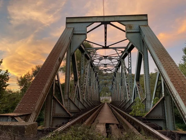 Sehr Alte Eisenbahnbrücke — Stockfoto