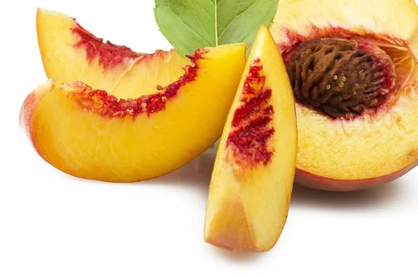 Fresh peach fruits — Stock Photo, Image