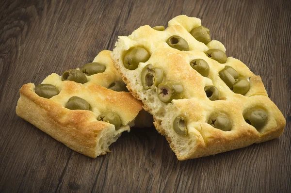 Focaccia com azeitonas — Fotografia de Stock