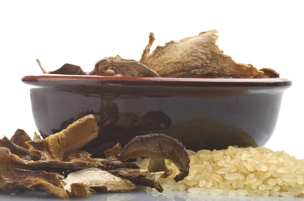 Arroz e cogumelos porcini secos — Fotografia de Stock