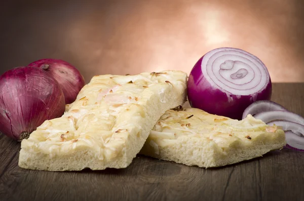 Focaccia with onions rings — Stock Photo, Image