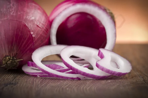 Rote Zwiebelringe — Stockfoto