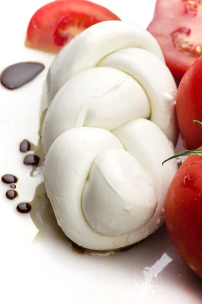 Mozzarella tomaten en verse salade — Stockfoto