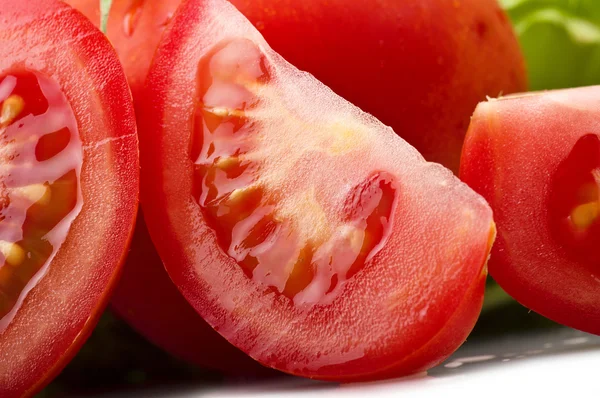 Tomate e gotas — Fotografia de Stock