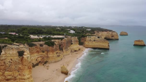 Vanuit Lucht Uitzicht Prachtige Rotsen Strand Atlantische Oceaan Portugal — Stockvideo