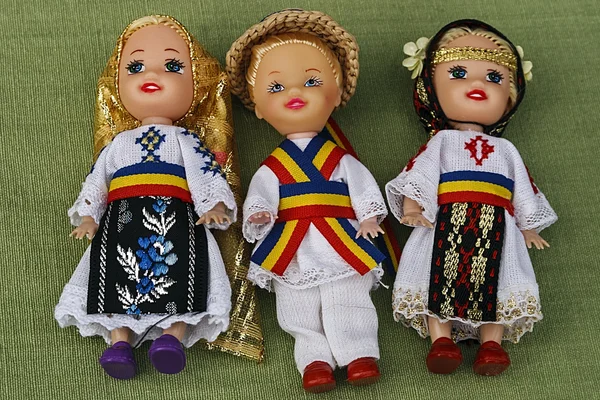 Dolls dressed in traditional Romanian folk costumes.
